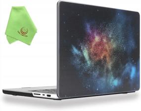 img 4 attached to Защитите свой MacBook Pro 16 дюймов, модель 2021–2023 гг., с жестким чехлом UESWILL — дизайн с узором Nebula Green и салфеткой из микрофибры в комплекте