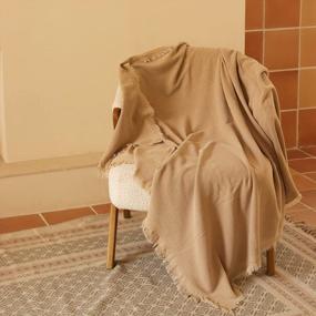 img 1 attached to Легкое верблюжье хлопковое одеяло 50X60 дюймов для дивана, дивана и кровати - тонкое дышащее летнее одеяло с кисточками, мягкое, легкое, уютное, для женщин, мужчин, детей
