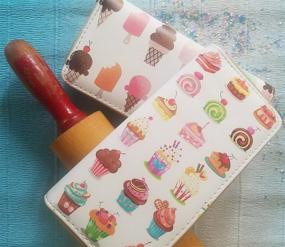 img 2 attached to 👛 Leather Women's Handbags & Wallets - Wallet Cupcakes