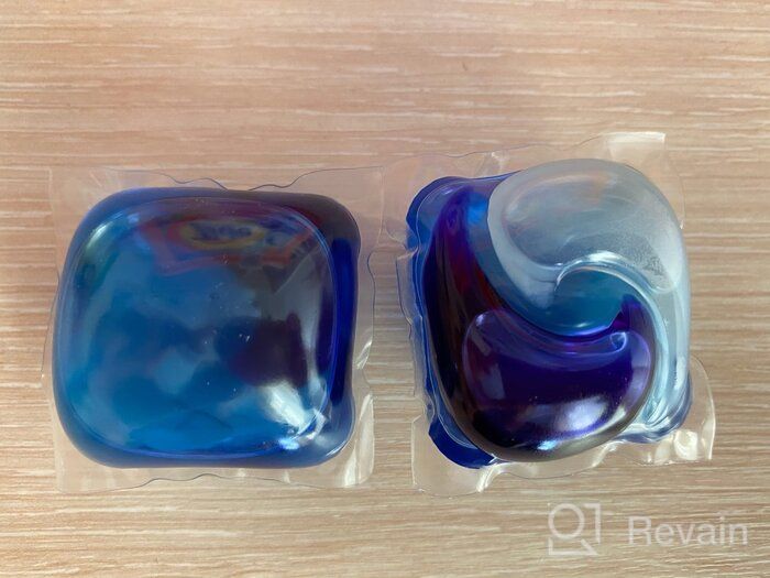 img 2 attached to Tide PODS 4 in 1 with Febreze Sport 🧺 Odor Defense, 73 Count, High Efficiency Laundry Detergent Soap PODS review by Abhi GC ᠌