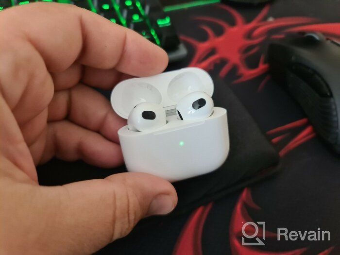 img 3 attached to Wireless Headphones Apple AirPods 3 MagSafe Charging Case, white review by Virot Rongrot ᠌