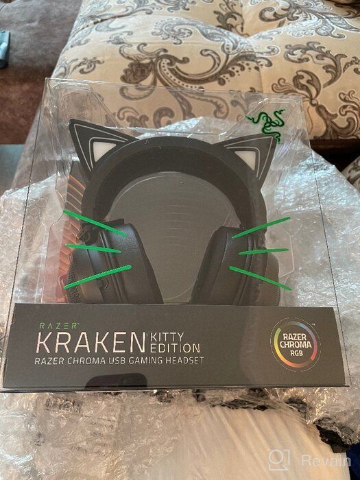 img 2 attached to 💖 Razer Kraken Kitty RGB Gaming Headset: Immersive THX 7.1 Surround Sound, Chroma Lighting, Noise Cancelling Mic - Lightweight Aluminum Frame - PC Gaming, Quartz Pink review by Pin Hung Lin