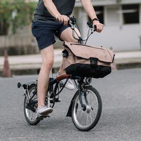 img 1 attached to Обновите свой Brompton с помощью передней сумки Vincita Birch Front Bag 2.0 — поставляется со съемной несущей рамой, дождевиком и плечевыми ремнями — идеальный велосипедный аксессуар Brompton для беззаботных поездок