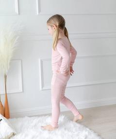 img 1 attached to Детский пижамный комплект Snug-Fit в рубчик для мальчиков и девочек — стильная одежда для сна для повседневного образа жизни от AVAUMA