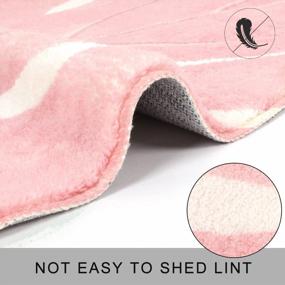 img 3 attached to Розовый нескользящий коврик для ванной от HAOCOO: мягкий коврик для детской, коврик для душа, который можно стирать в машине, и коврик для двери — идеально подходит для ванной и ванной комнаты
