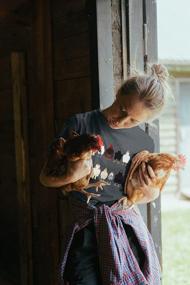 img 2 attached to Футболка Cute Chicken Lover для женщин - Farm Mom, Повседневная футболка бывших деревенских цыплят