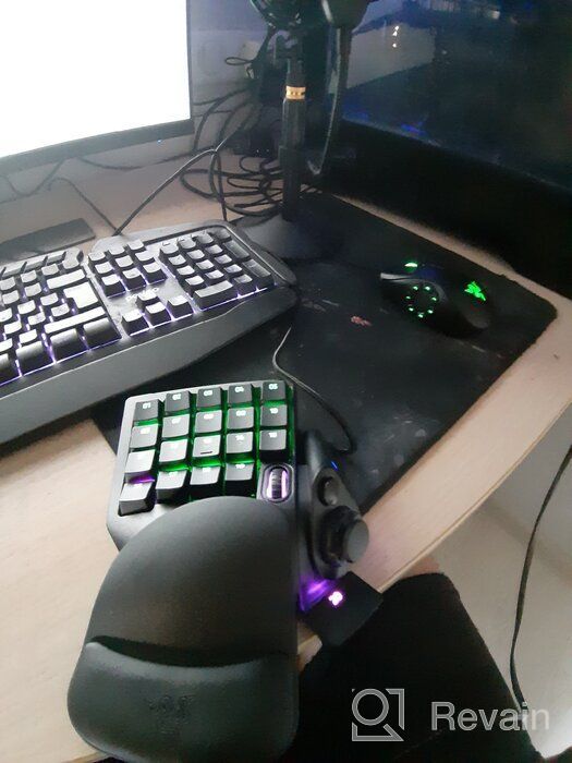 img 1 attached to 🎮 Razer Tartarus v2 Gaming Keypad: Mecha-Membrane Switches - 32 Programmable Keys - Customizable Chroma RGB Lighting - Programmable Macros - Black review by Iori Yagami ᠌
