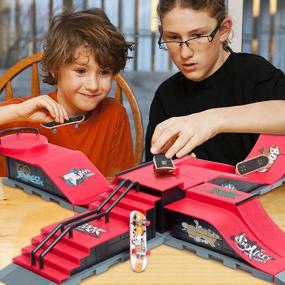 img 3 attached to Набор для скейтпарка на грифе с мини-пандусами и накладками для грифа для детей - включает самокат для пальцев - идеальный набор игрушек для детей - стиль D
