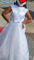 картинка 1 прикреплена к отзыву ABAO SISTER Шикарное платье для цветочной девочки из атласа с кружевом. Идеально подходит для конкурсов и бальных мероприятий (размер 2, белый). от Terry Kohl