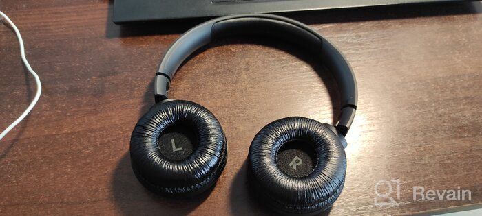 img 3 joint à JBL Tune 510BT: Wireless On-Ear Headphones With Purebass Sound - White révision par Agata Kusiciel ᠌