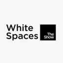 the white spaces showロゴ