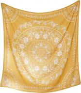 богемный шик: простой набросок желтого гобелена с цветочным медальоном для стильного домашнего декора логотип