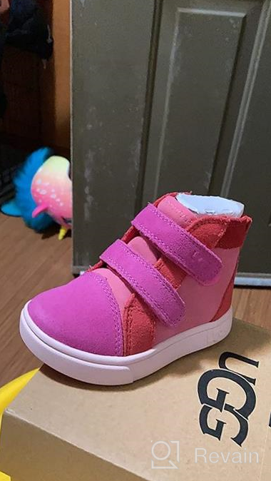 img 1 attached to UGG Kids' Rennon II Sneaker, Charcoal, Size 11 - Little Kid's Exclusive Footwear review by Myrv Santamaria