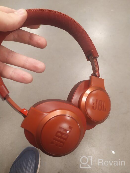 img 2 attached to 🔊 Renewed JBL LIVE 500BT Over-the-Ear Headphones in Black - JBLLIVE500BTBLKAM review by Ada Ronert ᠌