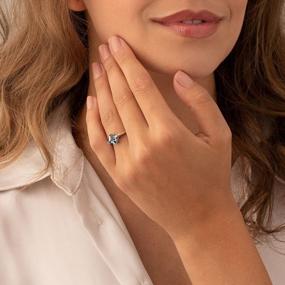 img 3 attached to Обручальное кольцо Peora London Blue Topaz из стерлингового серебра 925 пробы для женщин - натуральный 2-каратный драгоценный камень огранки «принцесса», размер 7 мм, комфортная посадка, доступны размеры от 5 до 9