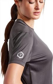 img 2 attached to TRUEWERK Женская футболка с защитой от солнца - B1 Футболка и худи с короткими рукавами Влагоотводящая UPF +50 Терморегулирующая эластичность в 4 направлениях