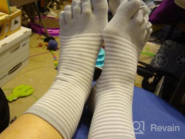 img 1 attached to 🧦 CaiDieNu Womens Animal Cotton Toe Socks, Colorful Funny Crew Socks - Five Finger Socks Ideal for Ladies, Casual & Stylish! review by David Ocampo