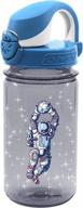 экологически чистая бутылка для воды nalgene kids on the fly - 12 унций, тритановый материал, не содержащий бисфенола а, изготовленный из 50% переработанных пластиковых отходов, герметичный, прочный, многоразовый и удобный для карабинов логотип