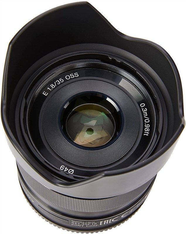 Sony 35mm f/1.8 Prime Lens for Most NEX E-Mount Cameras Black SEL35F18 -  Best Buy