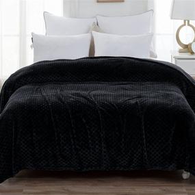 img 4 attached to Exclusivo Mezcla Bedspread Coverlet Lightweight Bedding