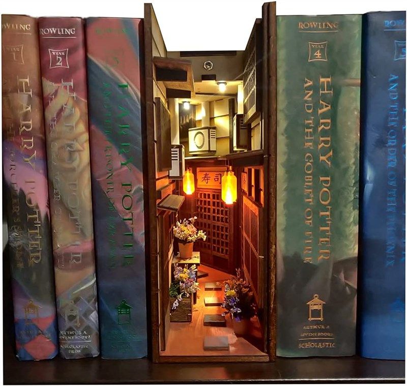 Booknook, Book Nook, Diorama. Book Alley Shelf Insert, Book Lover Gift,  Library Room, Heaps of Books, Cosy Chair. 