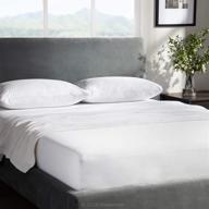 улучшенный набор защиты кровати: комплект weekender - водонепроницаемый матрасный чехол + 2 чехла для подушек - гипоаллергенный - калифорнийский кинг. логотип