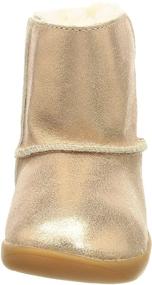 img 3 attached to 👢 Детские ботинки UGG T Keelan с металлической блестящей отделкой