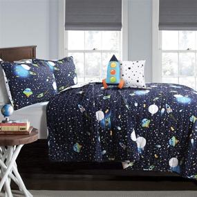 img 3 attached to 🚀 Lush Decor Navy Universe Quilt: Explore the Extraterrestrial with Outer Space Stars, Galaxy, and Rocket Reversible Bedding Set for Kids-Twin