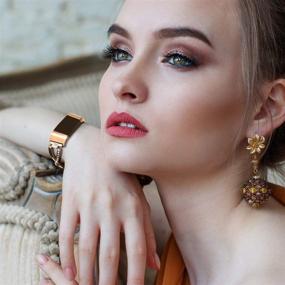 img 1 attached to Замена металлических ремешков Wekin X-Rose Gold для Fitbit Charge 2 и Charge 2 HR, регулируемый модный блестящий ремешок с кристаллами розового цвета для умных часов, браслет для замены ремешка аксессуара для Fitbit Charge 2 - улучшенный SEO.