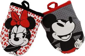 img 4 attached to 🧤 Неопреновые мини-рукавички для духовки Disney Kitchen, 2 шт - Термоустойчивые перчатки для работы с горячей посудой - Противоскользящее покрытие, петля для подвешивания - Дизайн с ленточками Minnie и точками Mickey - 5,5 х 7 дюймов