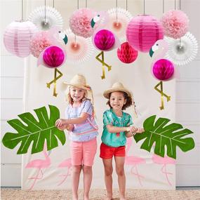 img 1 attached to Яркие тропические розовые украшения для вечеринки с фламинго: помпоны, мячи из цветной бумаги, бумажные цветы, фольгированные вееры и фонарики для незабываемой гавайской летней вечеринки на пляже.