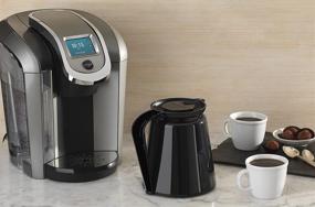 img 1 attached to Чёрная пластиковая кувшин Keurig 2.0: с двойными стенками, удобной ручкой, вмещает и выдаёт до 4 чашек горячего кофе, совместима с кофеварками Keurig 2.0 K-Cup Pod Coffee Maker.