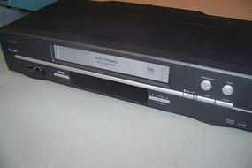 img 1 attached to Hitachi HiFi Stereo VCR VT FX695A