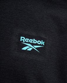 img 2 attached to 👕 Футболки Reebok для мальчиков с быстрой сушкой и высокой спортивной производительностью: оставайтесь прохладными и комфортными с этим набором из 2-х футболок!