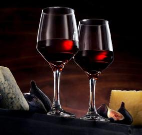 img 1 attached to 🍷 Godinger Italian Made Stemmed Wine Glasses - Set of 4, 15oz, Red Wine Drinking Glasses