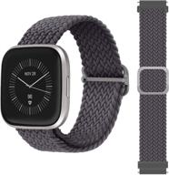 регулируемая серая плетеная нейлоновая резинка для fitbit versa 2 / versa / versa lite / versa 👍 se, мягкий спортивный ремешок для замены, подходит для женщин и мужчин - совместима с браслетами fitbit versa 2. логотип