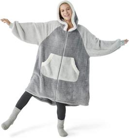 img 4 attached to 🛏️ Bedsure Sherpa Wearable Blanket Sweatshirt - Cozy Hooded Fleece Blanket Sweater with Pockets and Zippers for Men, Women, and Kids (Grey, Standard Size)