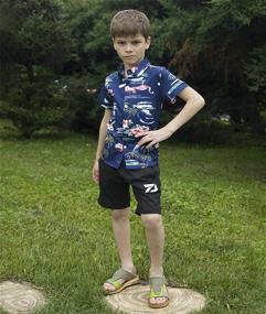 img 3 attached to Мальчики 3D Графическая гавайская рубашка с коротким рукавом Aloha с застежкой на пуговицы - размеры 2-8 лет от Uideazone