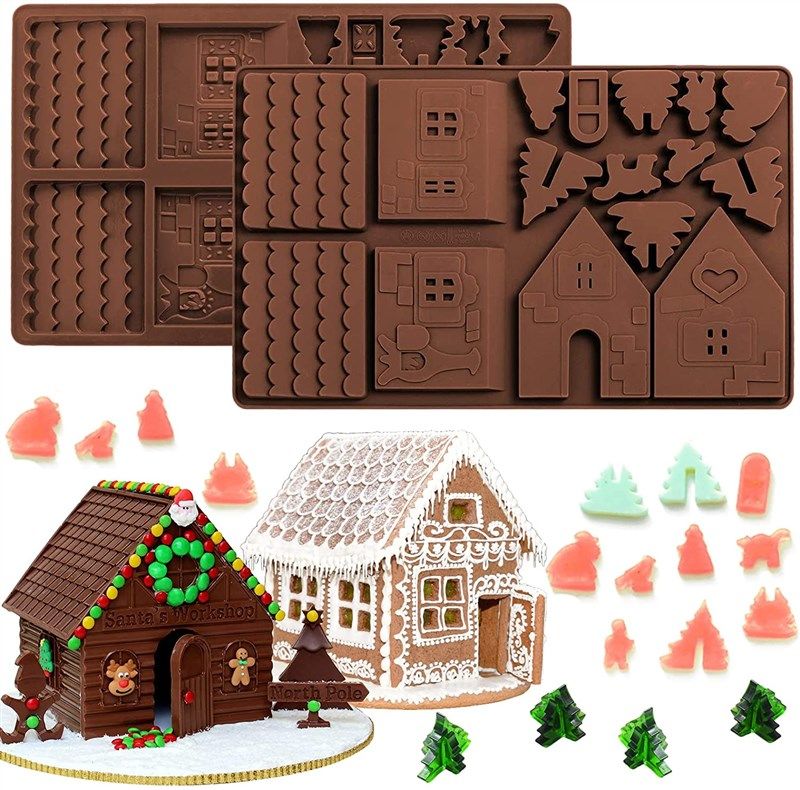 Santa's Workshop Gingerbread House Kit