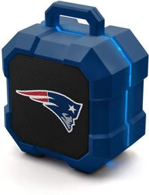 img 4 attached to Незабываемый звуковой опыт: Беспроводный Bluetooth-динамик LED Shockbox NFL New England Patriots в корпусном цвете команды.