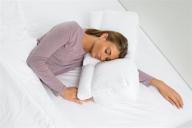 🛏️ подушка better sleep goose down pillow: дизайн с ушко для руки улучшает кровообращение, снимает боль в шее и подходит для спящих на боку/животе - белая кроватная подушка логотип