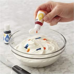 img 2 attached to 🎨 Набор красителей для пищевых продуктов Wilton Color Right - 8 ярких цветов