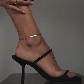 img 1 attached to 🐍Совеси Женский золотой стальной тонкий змеиный браслет-цепочка для ноги - нежные пляжные браслеты для женщин