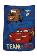 🏎️ disney cars берут гонку коралловым флисовым пледом - 30x45 дюймов (1 упаковка) логотип