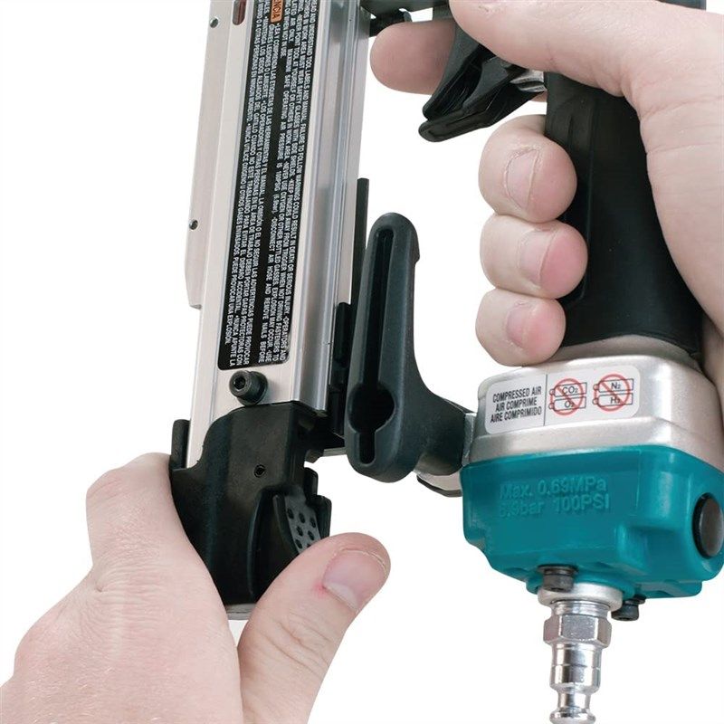 Makita AF353 Gauge 1 3 Nailer reviews and specifications