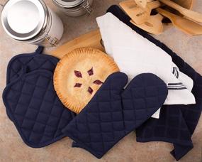 img 2 attached to 🧤 Wondertex Industrial Co., Ltd. Набор кухонных полотенец Navy из 5 штук, включающий 2 полотенца, 1 прихватку на горячие кастрюли и 2 подставки для горячих кастрюль.