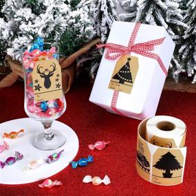 img 1 attached to Легко украсьте с помощью 360 рождественских крафтовых наклеек на подарочных ярлыках - елка, снежинка и натуральные крафтовые ярлыки - 2 x 3 дюйма.