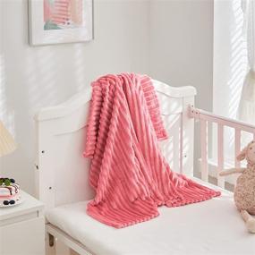 img 1 attached to 👶 Одеяльце Uozzi Bedding из фланелированного флиса для малышей и младенцев - Ультра мягкое маленькое покрывало для детской кроватки из микрофибры полиэстера на все времена года - Розовое, 27x39 дюймов