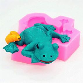 img 1 attached to 🐸 Универсальная форма из силикона с лягушкой Fewo 3D: идеальна для фонданта, шоколада, конфет, полимерной глины, смолы и многое другое - для кухонного выпечки, создания сахарных украшений, украшения тортов и капкейков - мини мыло, форма для плавления восковых карандашей.