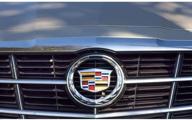 🚘 guzetop 6" cadillac front grille emblem: chrome color hood badge logo - stylish symbol for a distinct look logo